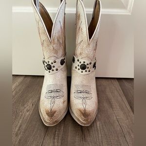 Circle G Women’s Cowgirl Boots